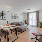 Beachfront Split