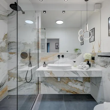 Beachfront Апартаменты *