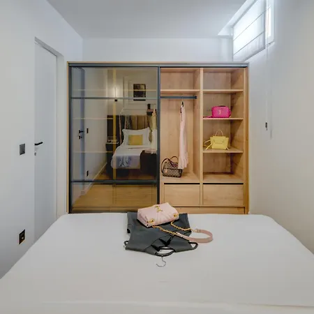 Beachfront Апартаменты *